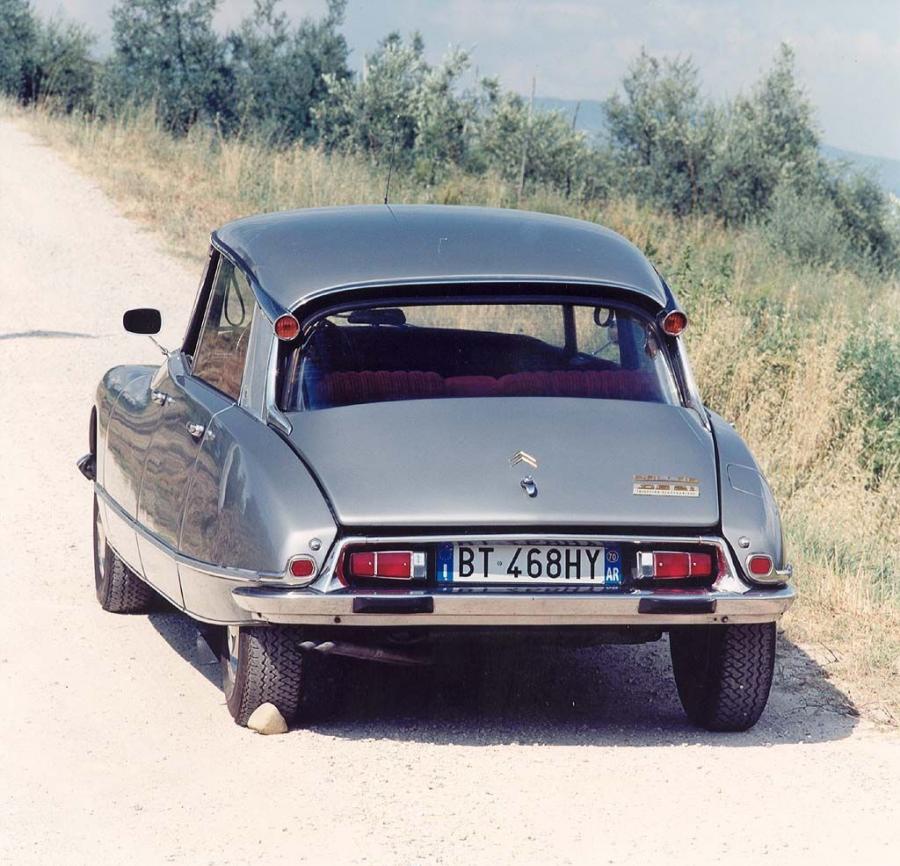  Citroen DS21 1965 года  (фото 6 из 43)